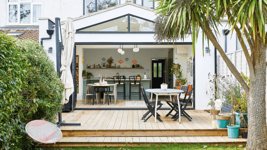How to get rid of flies – keep pests at bay with these hacks