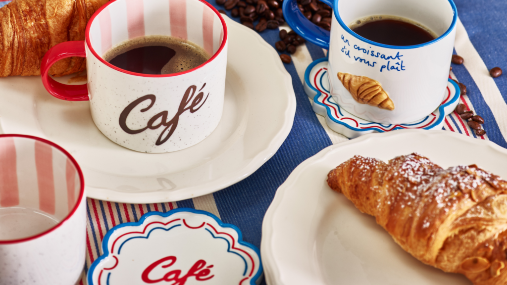 Every brand is using this pattern for their SS26 tableware