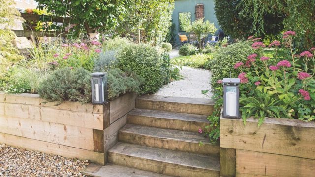 Garden edging ideas – 16 beautiful ways to define your garden
