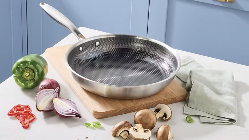 Aldi’s £15 Hex Fry pan is back in stores while stocks last