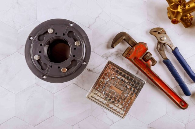 How to Remove a Bathtub Drain