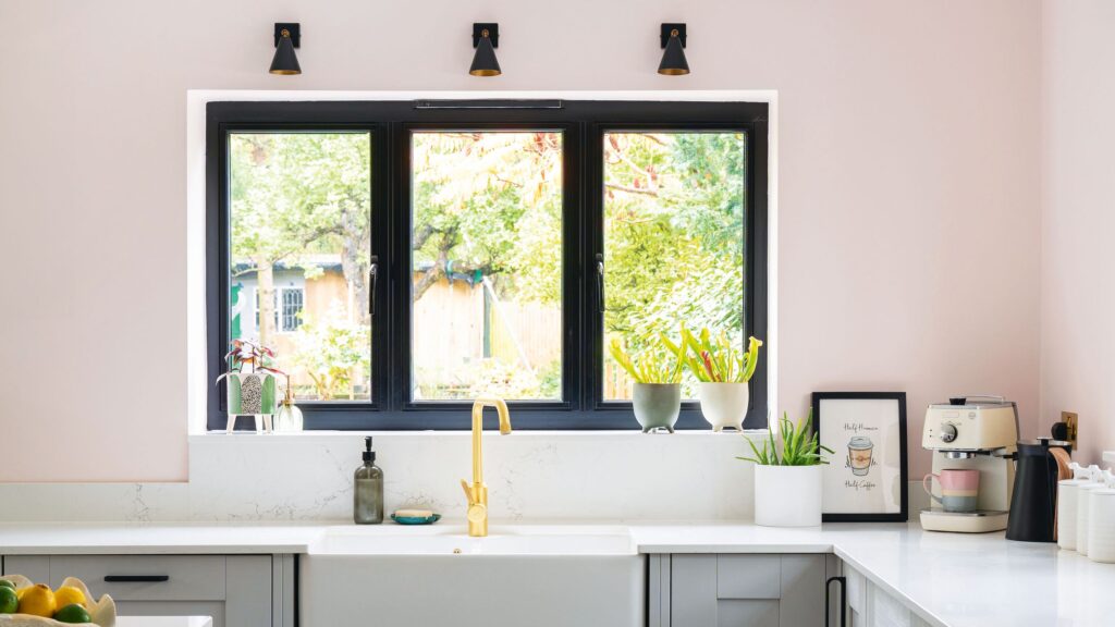 How to clean windows: tips for a professional streak-free finish