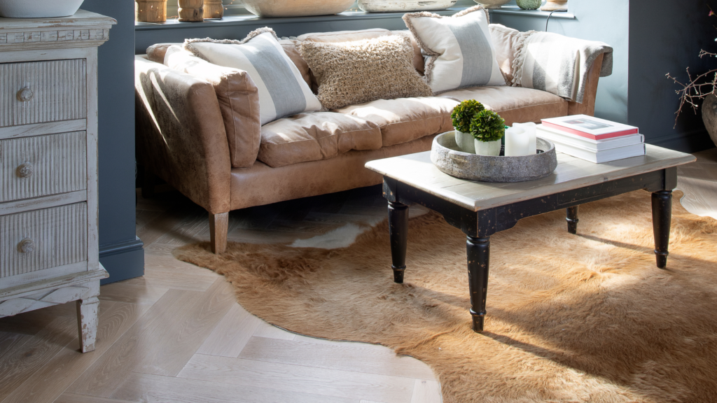 The curved rug rule makes rooms look softer and calmer
