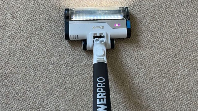 How to clean a Shark vacuum filter – a step-by-step guide