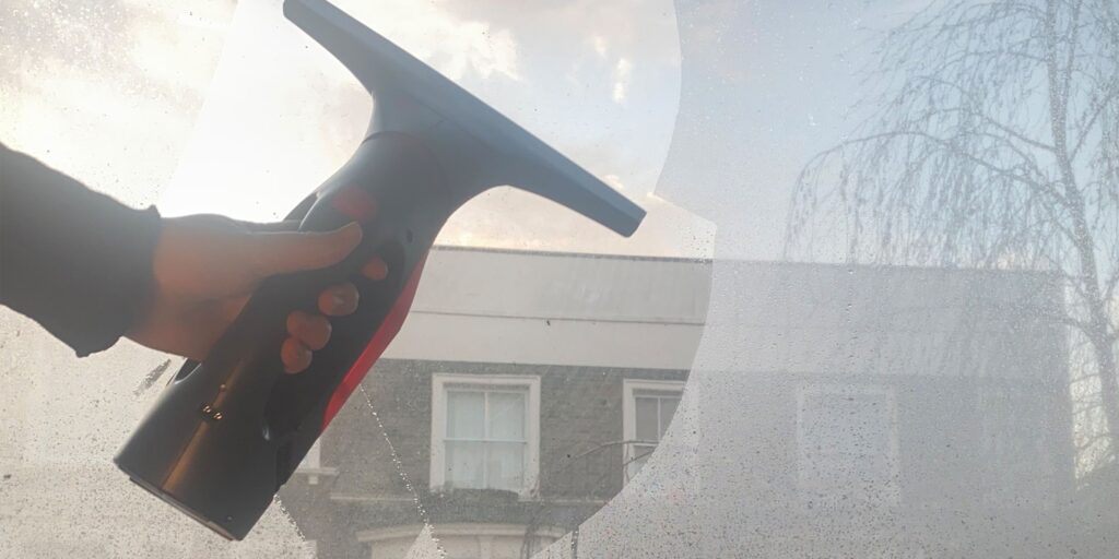 Alternative (and genius) ways to use a window vacuum at home