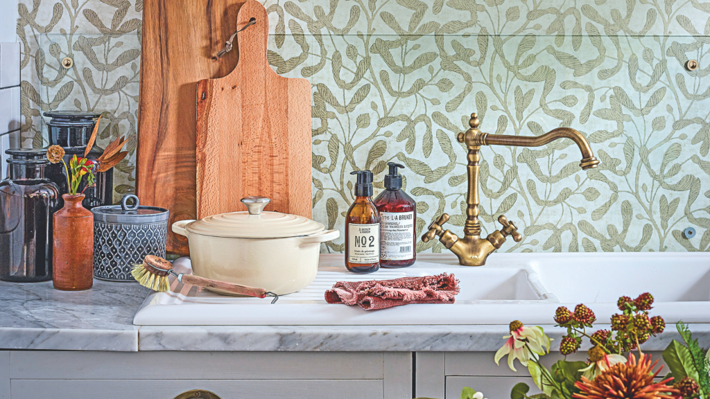 Lidl is selling stylish Le Creuset lookalikes for just £3.99