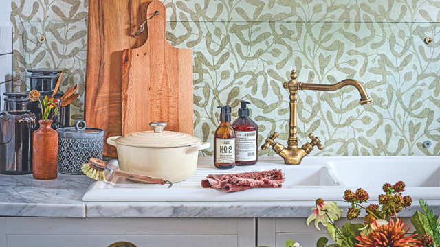 Lidl is selling stylish Le Creuset lookalikes for just £3.99
