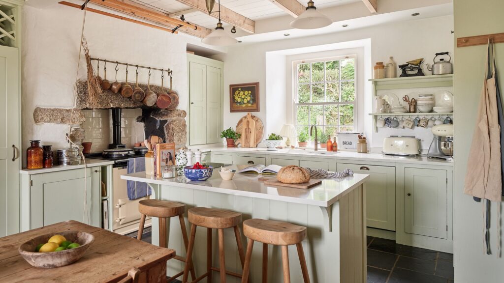 Retro small kitchen appliances are the ultimate timeless trend