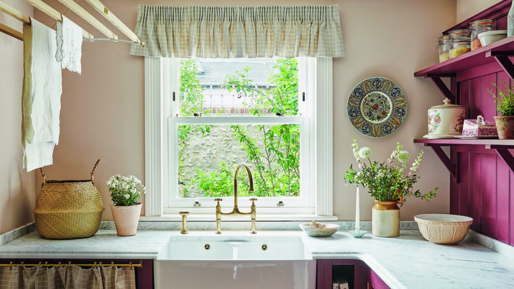 French-inspired kitchen cabinet curtains will be big in 2026