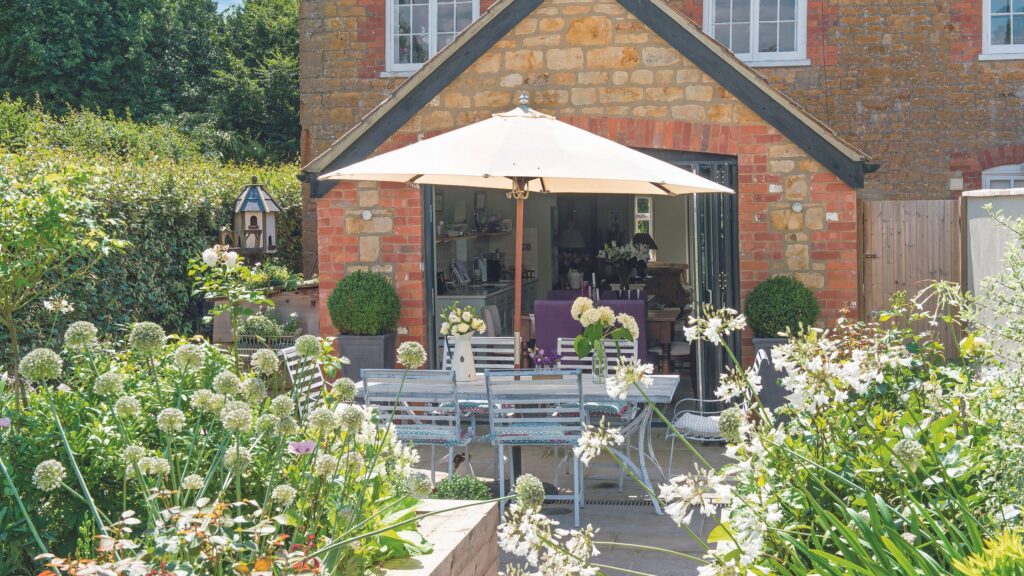 6 simple ways to keep your patio cool in a heatwave