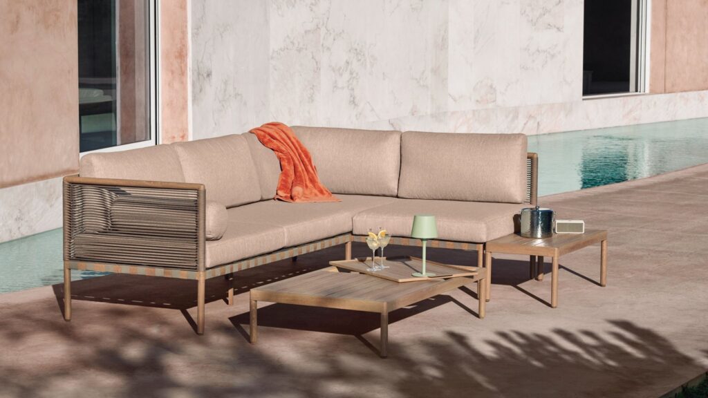This style of metal outdoor furniture mimics a wooden look