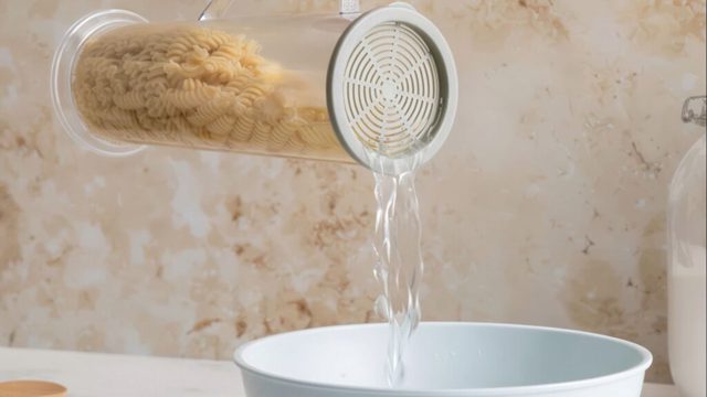 This pasta cooking jug from Dunelm is seriously low effort