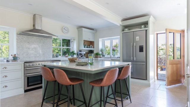 7 features that gave this kitchen a high-end look on a realistic budget