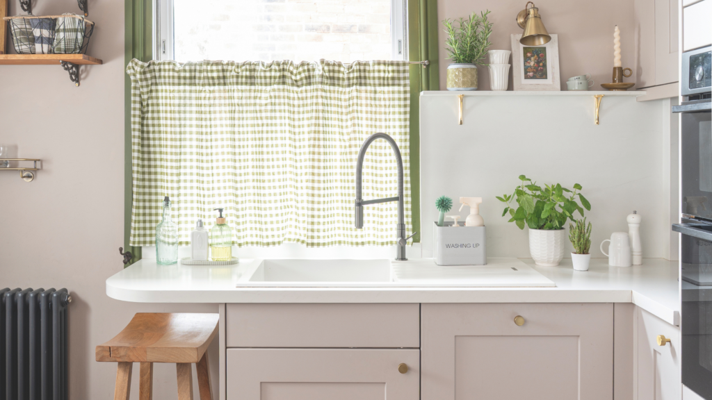 Argos has a clever washing up bowl that rivals Joseph Joseph