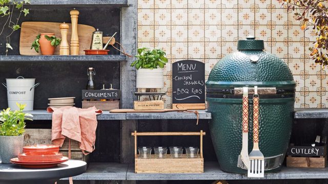 Tom Kerridge’s cosy outdoor winter cooking method