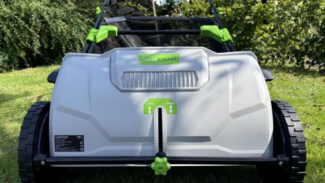 Garden Force’s Leaf Chief clears away leaves effortlessly