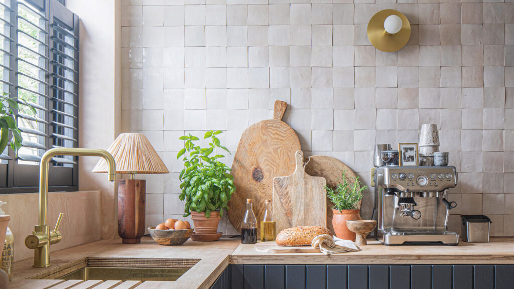 Here’s what experts say about wooden vs plastic chopping boards