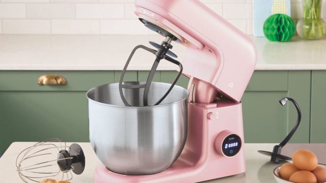 Aldi’s stand mixer has been given a spring glow-up –