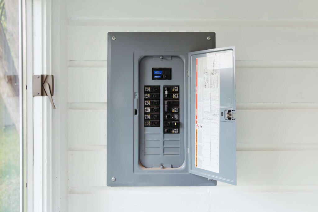 How to Turn Off the Power to Your House