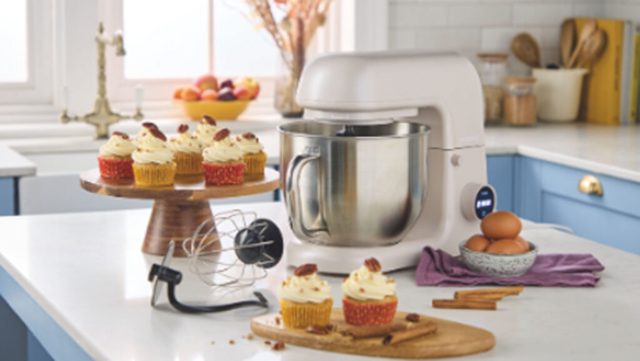 I have the Aldi £40 stand mixer, but it’s not for everyone