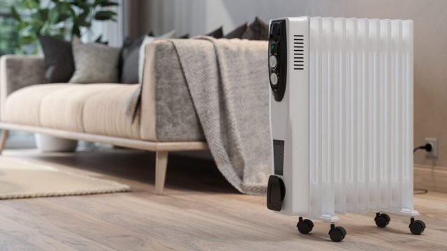 How do oil-filled radiators work and do they retain heat?