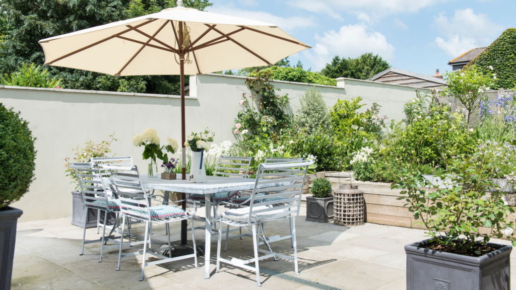 Lidl’s LED parasol is perfect for extending parties after dusk