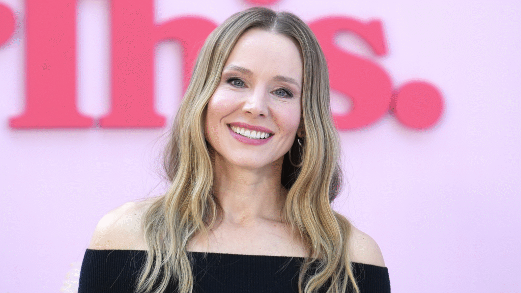 I can’t stop thinking about Kristen Bell’s Wicked tree