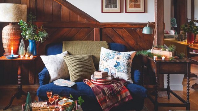 This Victorian stable is now a cosy Christmas cottage