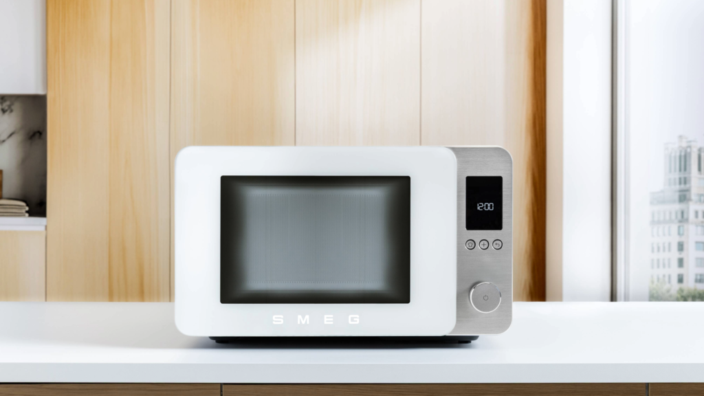 Smeg has a shiny new 3-in-1 air fryer, oven and microwave