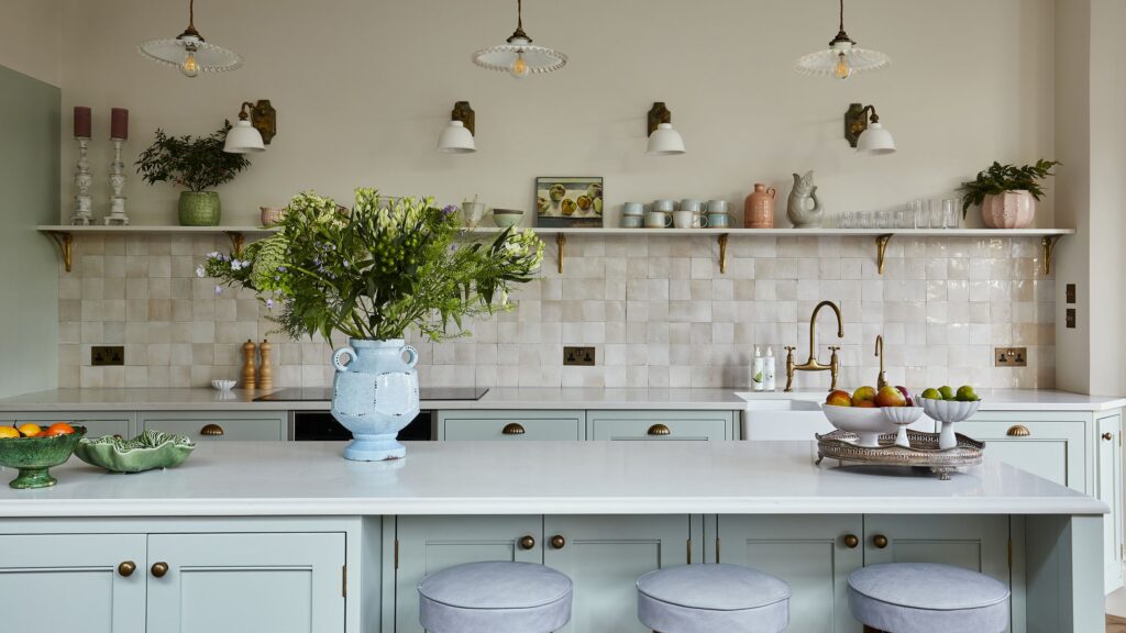 I went behind the scenes of 4 kitchen designers’ very own kitchens – these are the insider tips from the best designers in the game