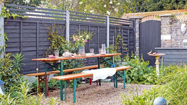 6 garden features that cause neighbour disputes