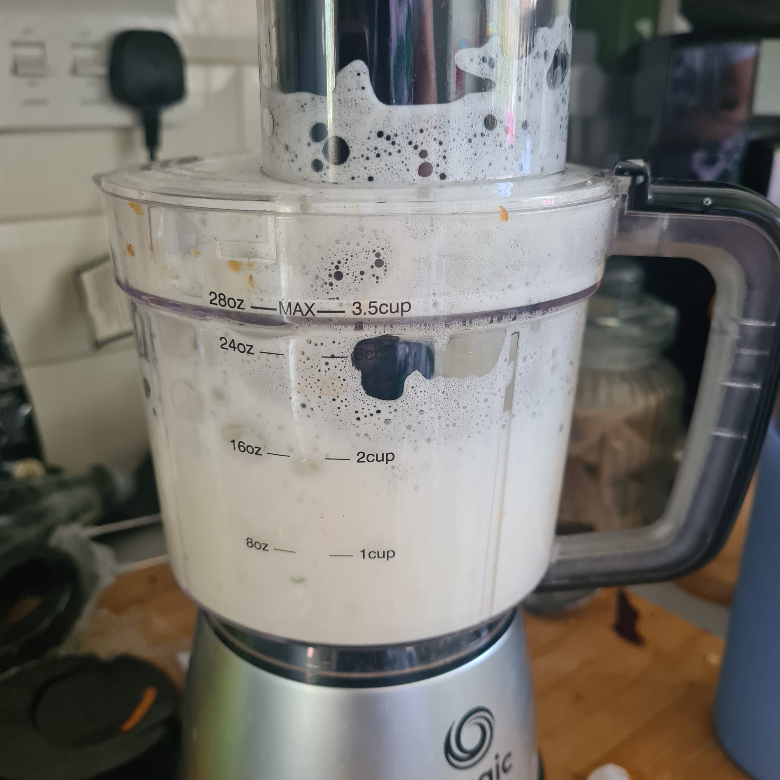blender jar cleaning with soap water