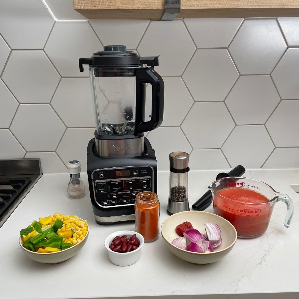 Ninja Foodi HB150UK Blender and Soup Maker with chopped ingredients for chunky soup