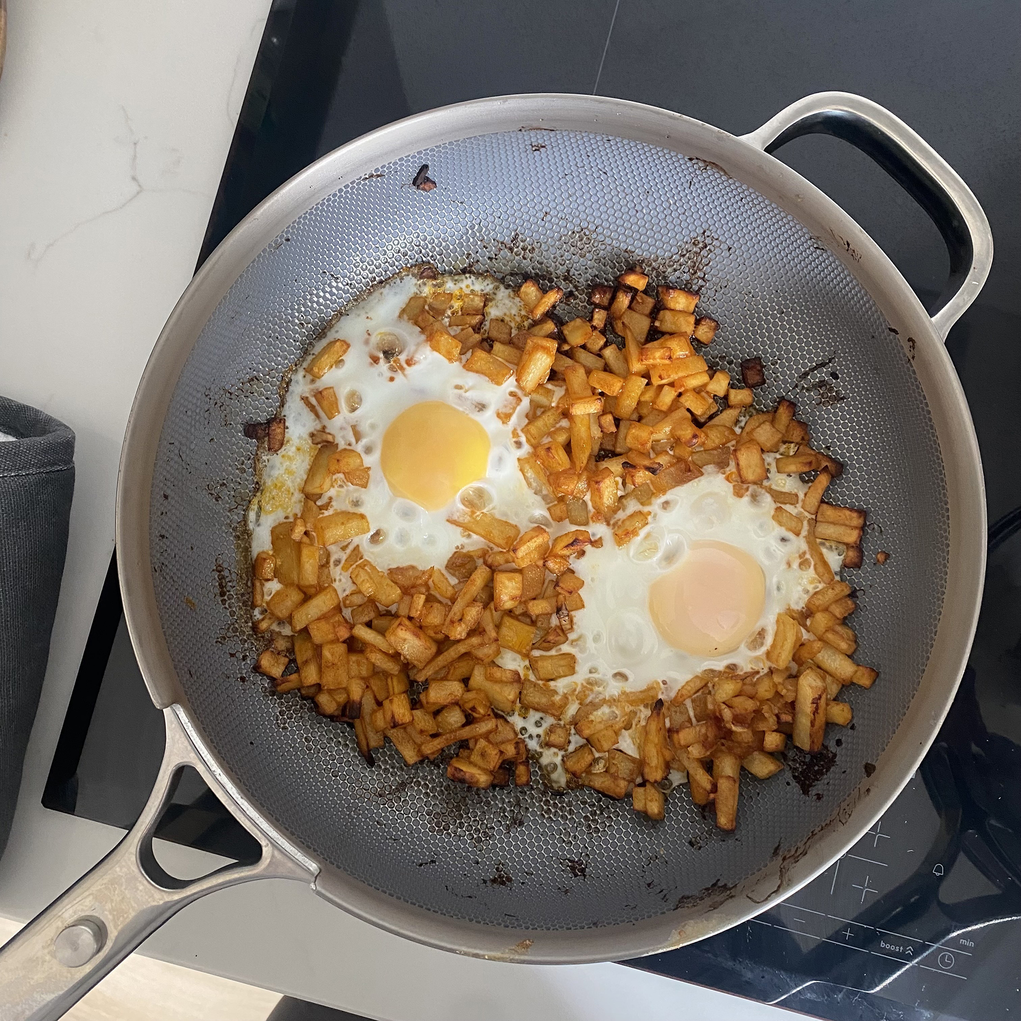 Testing the Our Place titanium pan at home