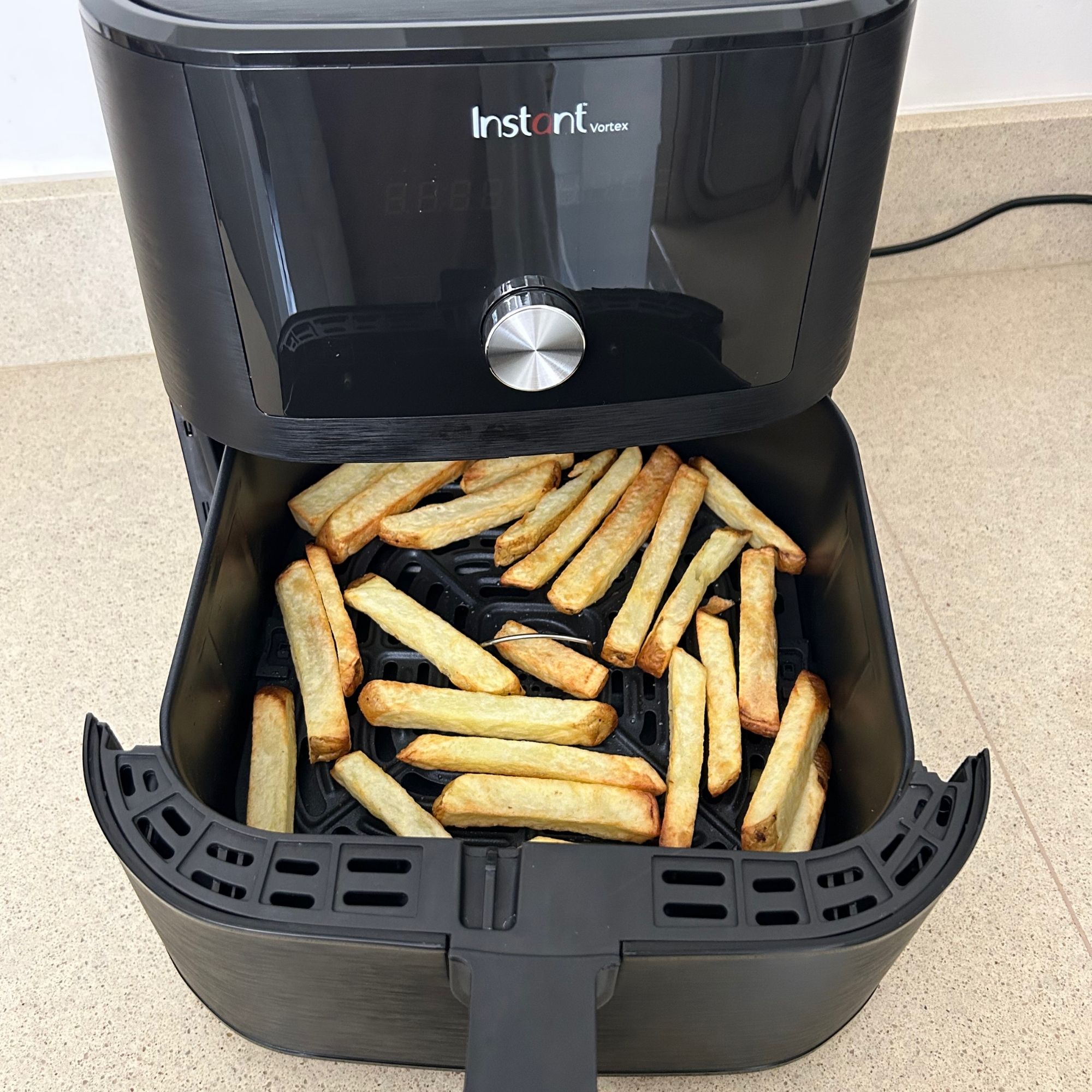 Testing the Instant 4 in 1 Air Fryer at home