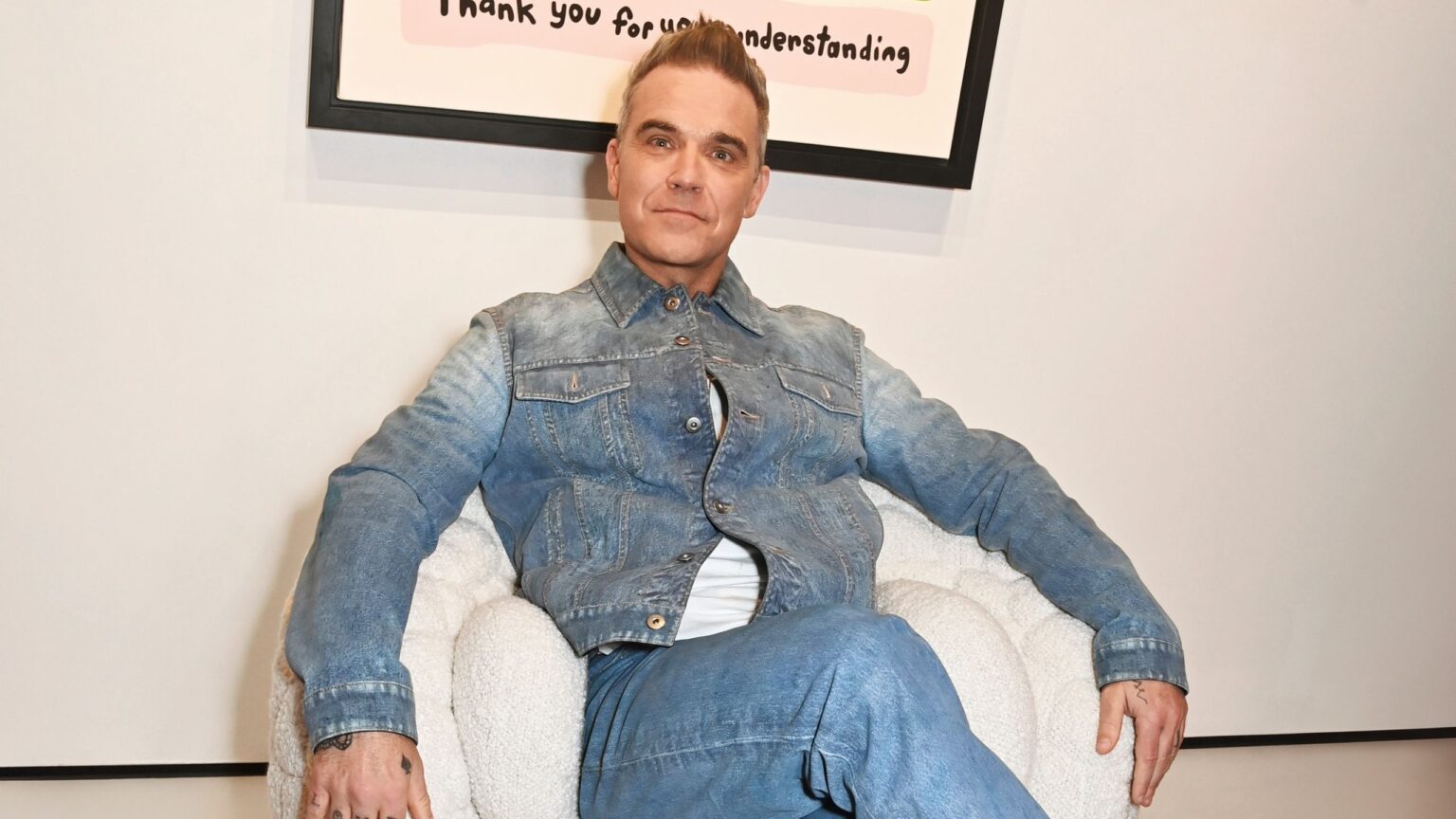 Robbie Williams designed a chair specifically for introverts
