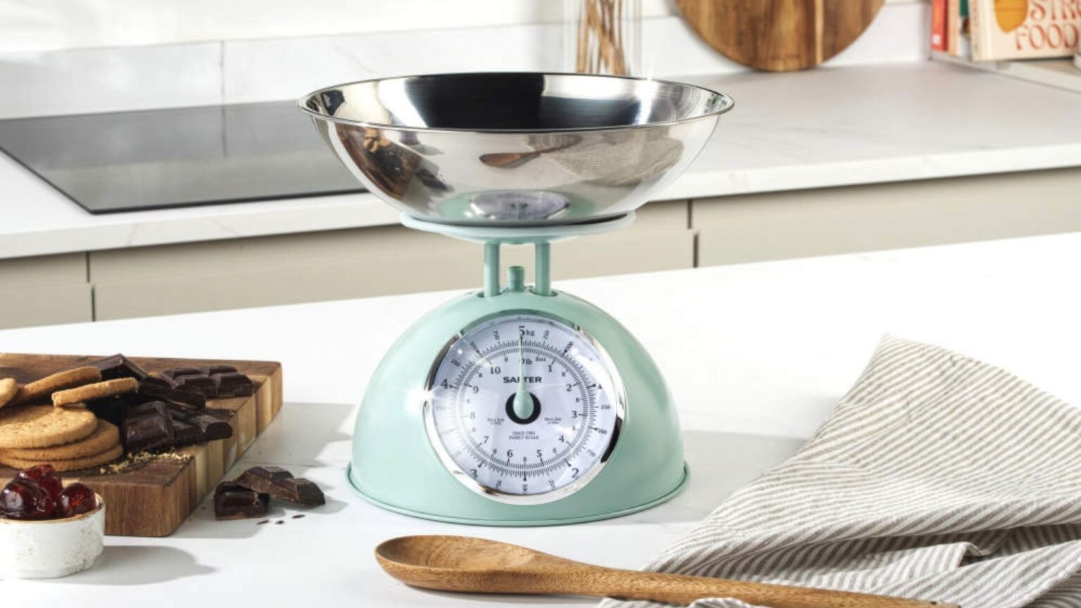 These new £20 kitchen scales from Salter nail the retro look