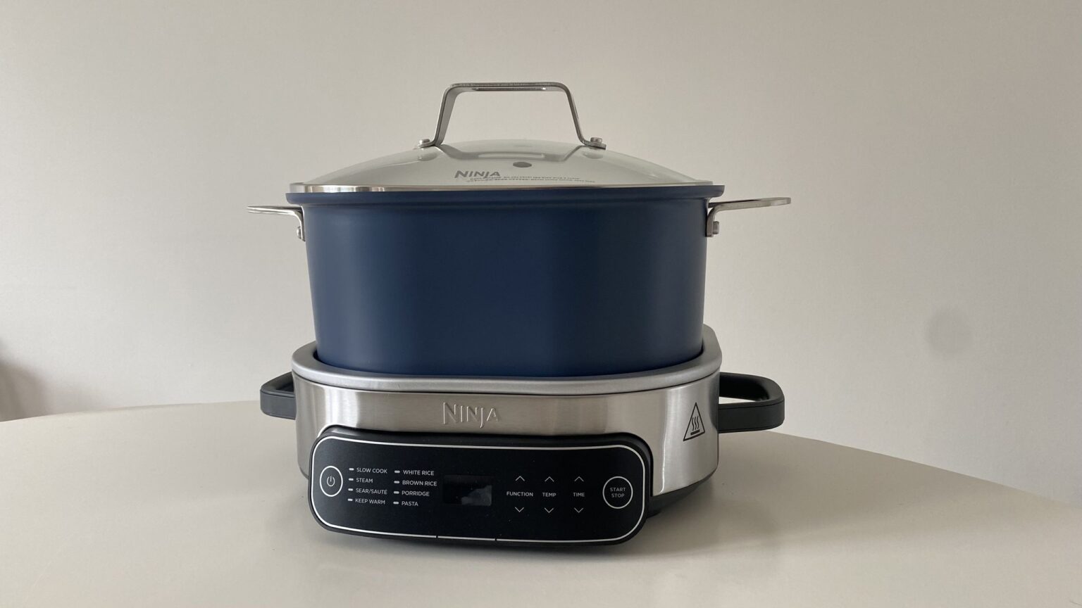 Ninja’s fantastic slow cooker is only left in stock at QVC