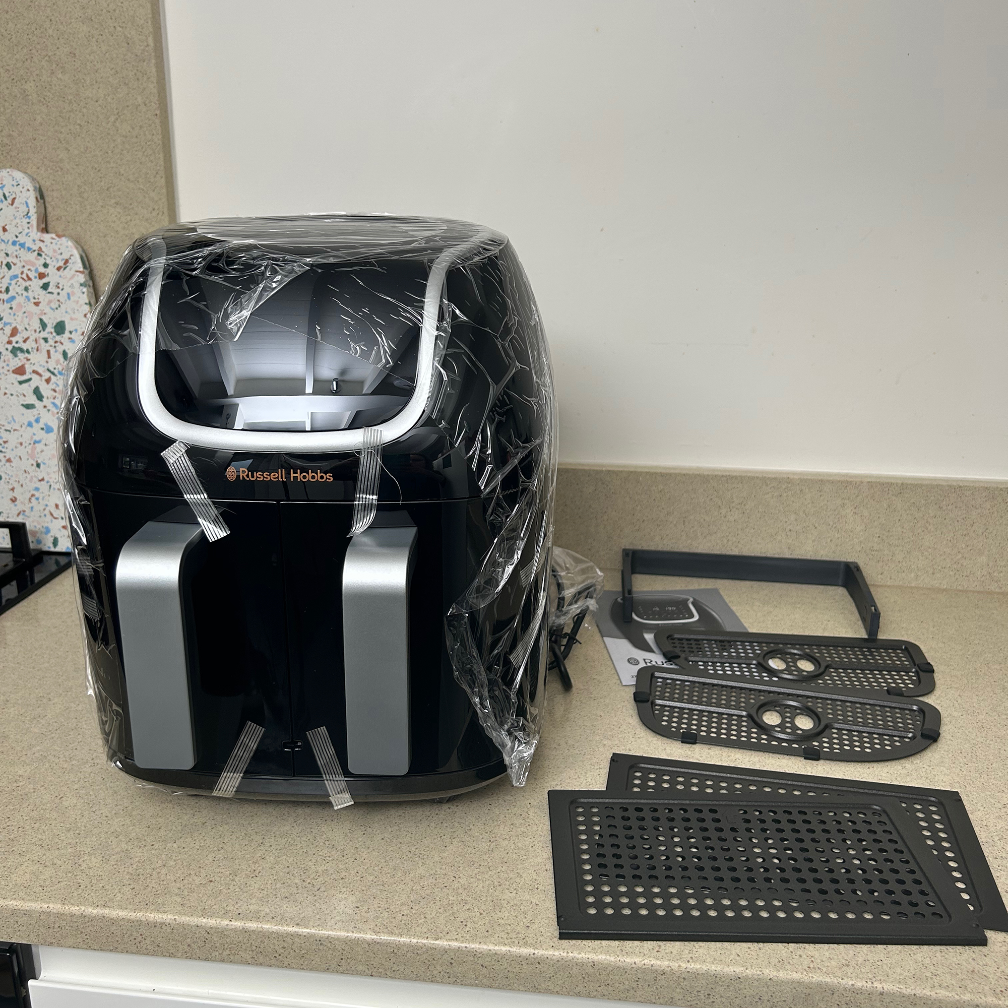 Testing the Russell Hobbs Satisfry Snappi Air Fryer at home