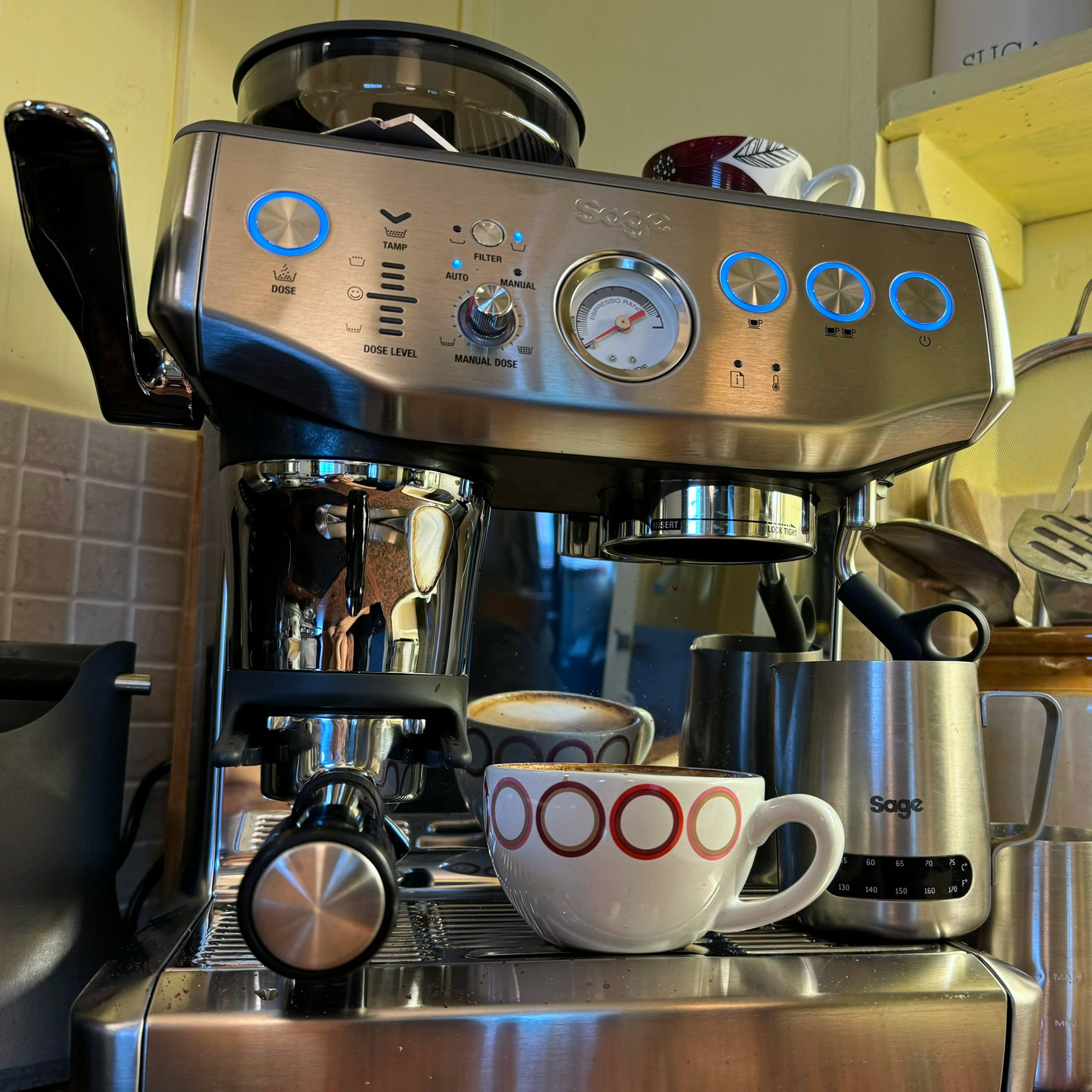Testing the Sage Bambino vs the Sage Barista Express Impress at home