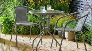 This Argos Home bistro set has over 3,000 glowing reviews