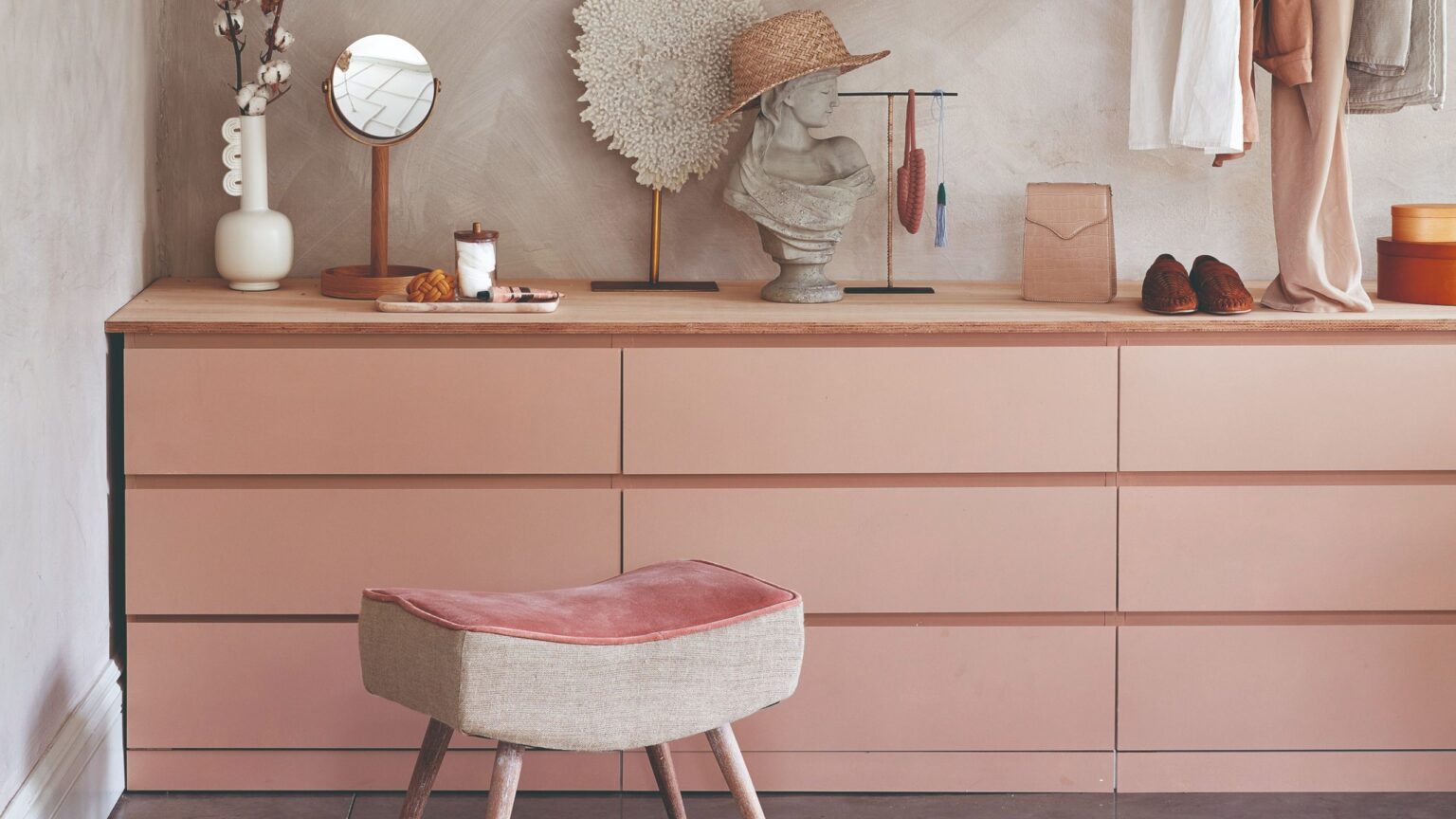 IKEA is discontinuing the MALM chest of drawers