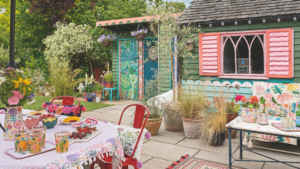 5 trending colour combinations to use in a garden this summer