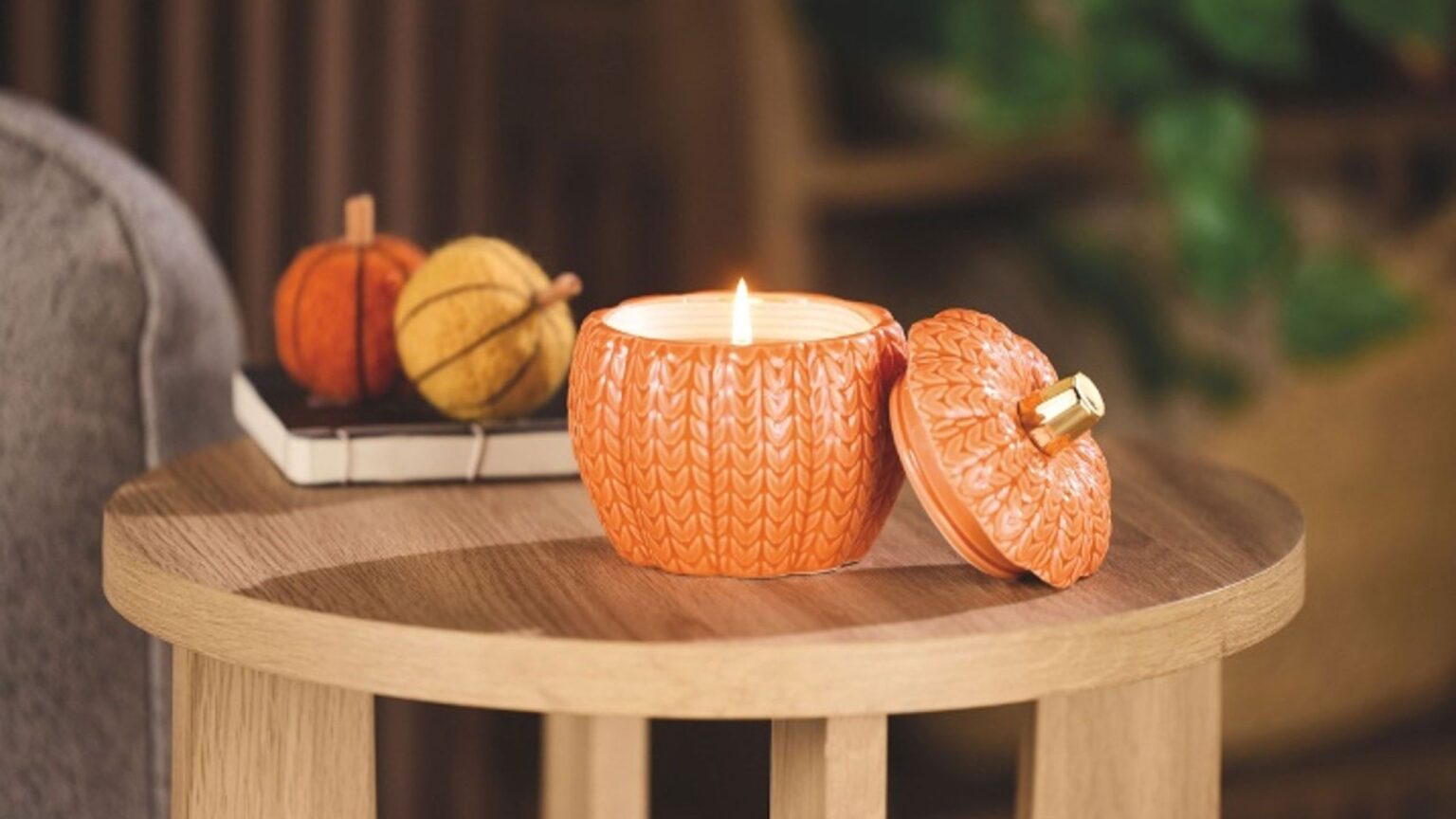Aldi’s sellout autumn candles are back