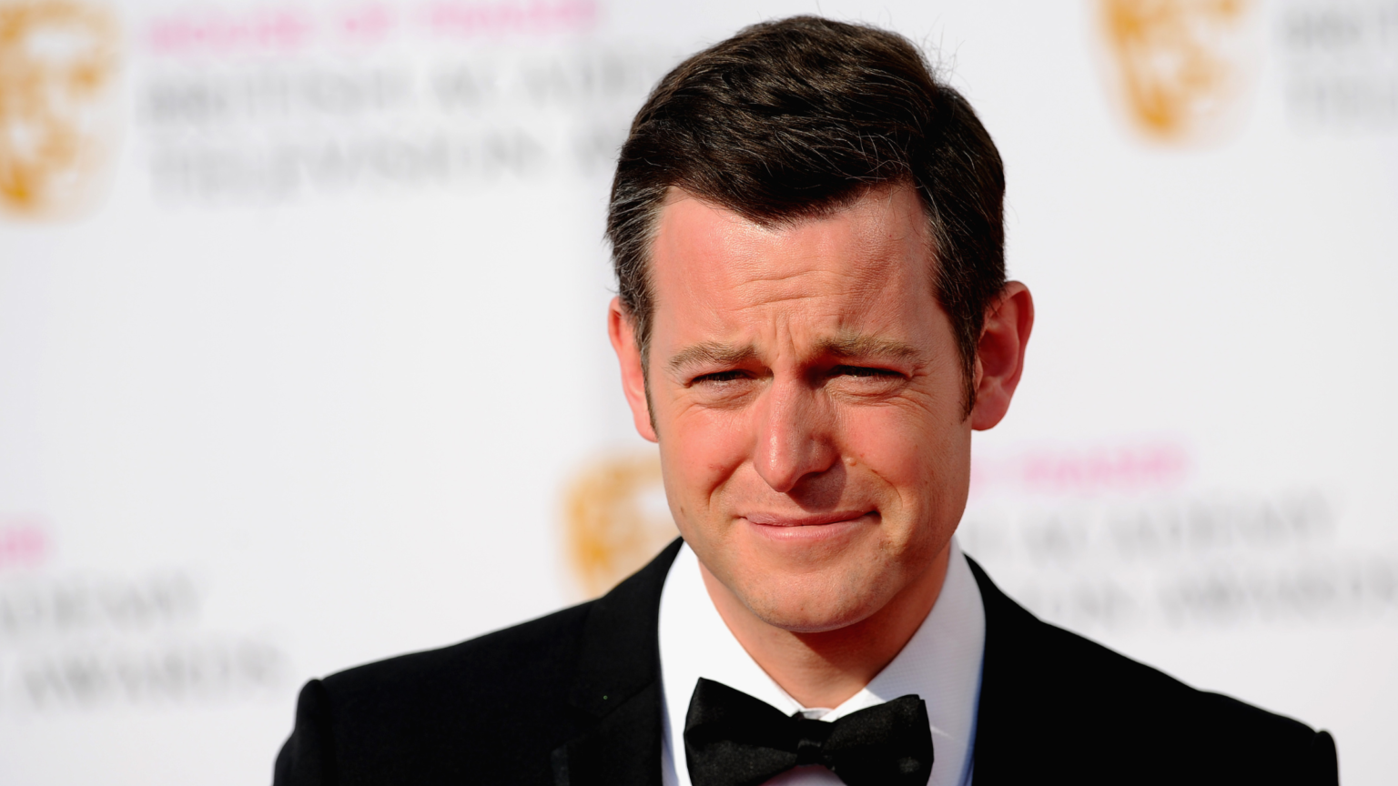 Matt Baker’s lighting choice proves Tiffany lamps are back