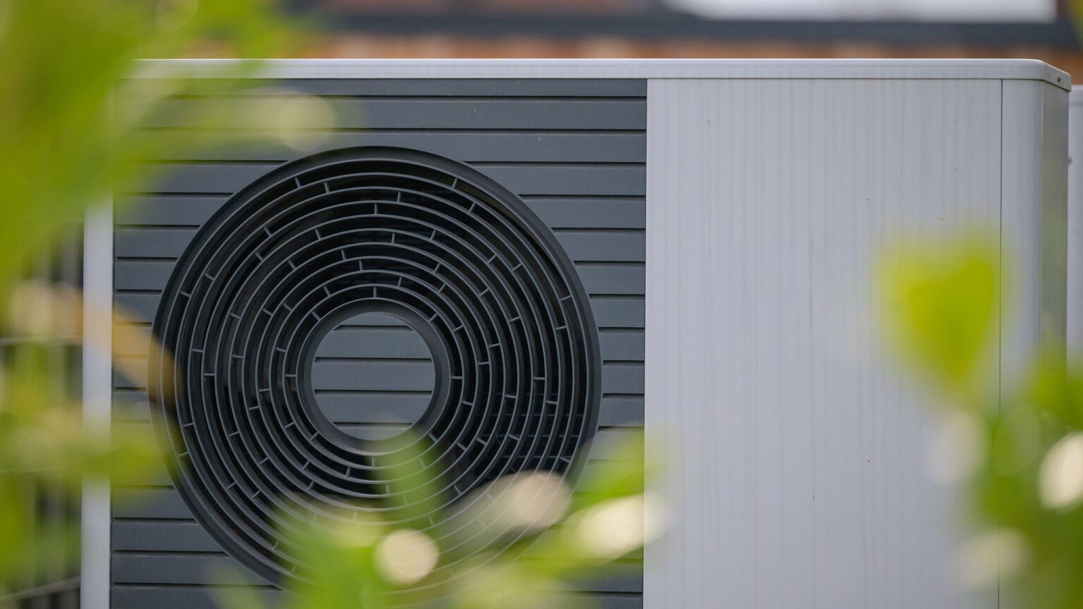 Can my neighbour object to me installing a heat pump?