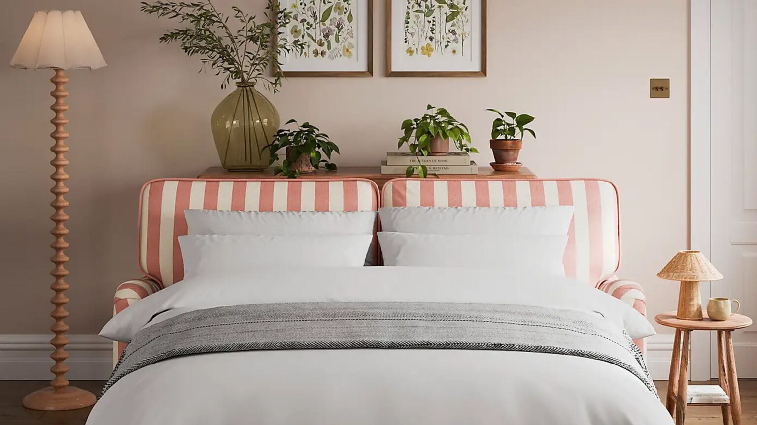 Dunelm’s candy-striped sofa bed is wowing shoppers